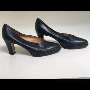 Boulevard Four pumps